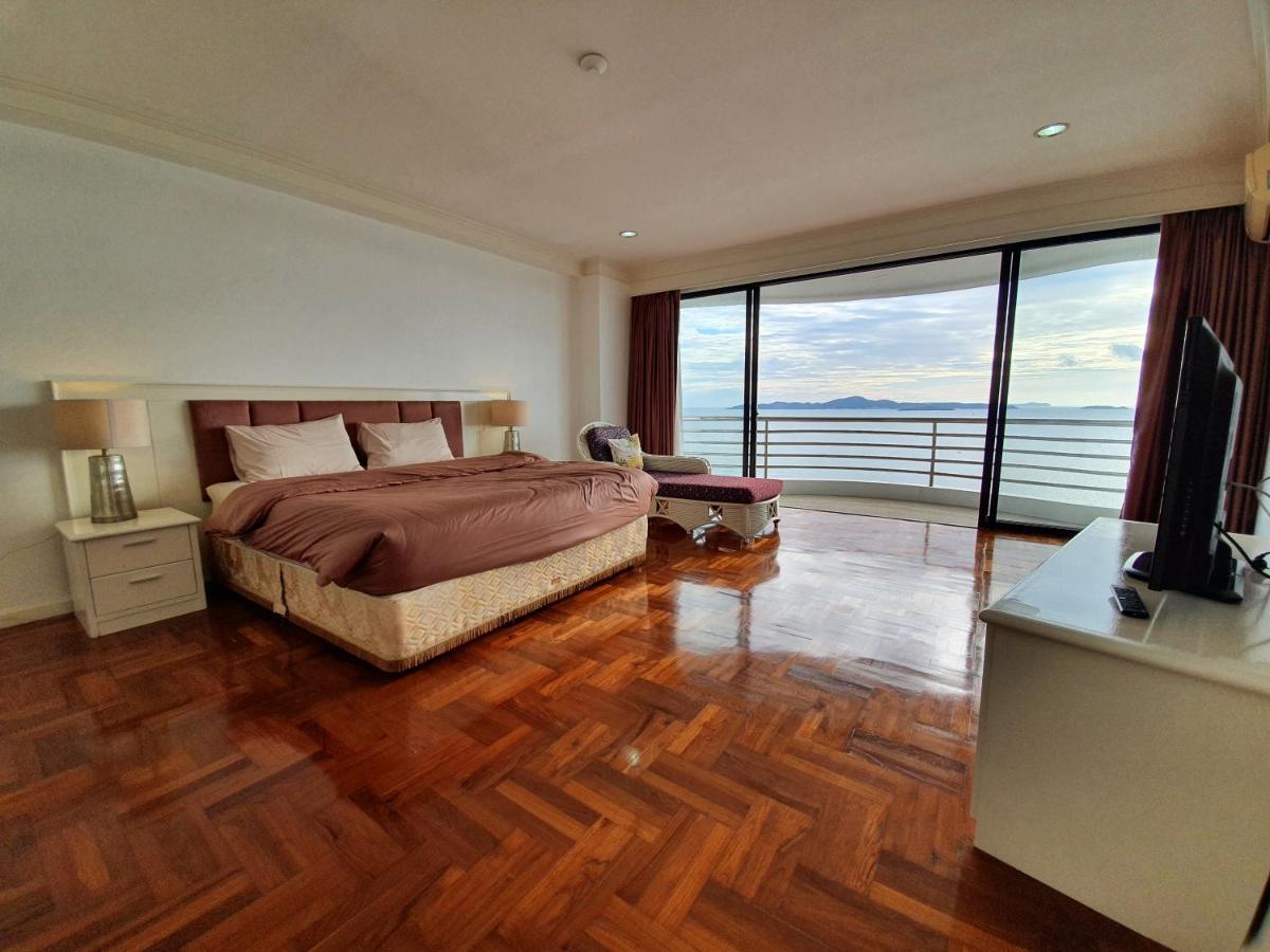 Spacious Room With Ocean & City View Паттая Екстер'єр фото